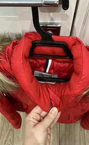 Müüa naiste sulejope Tommy Jeans, suurus S, kasutatud (2 foto / 5)
