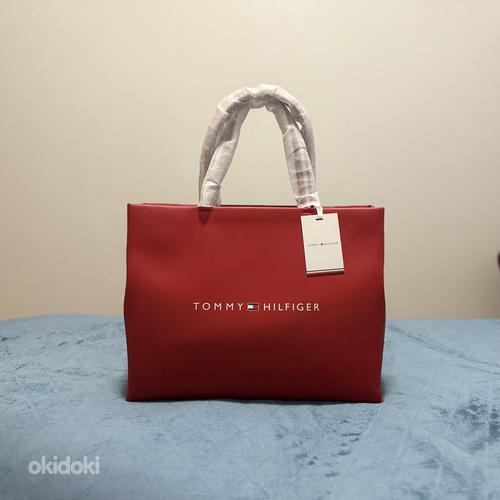 Müüa Tommy Hilfiger kott, uus
