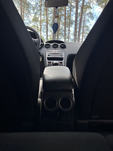 Peugeot 308 (8 foto / 15)