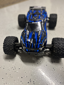 Traxxas Rustler 4x4 (3 фото из 5)