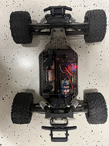 Traxxas Rustler 4x4 (5 фото из 5)