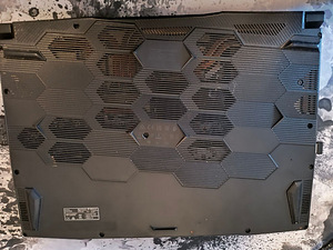 MSI Alpha 15 B5EEK sülearvuti (4 foto / 5)