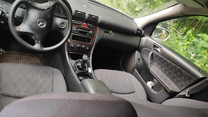 Mercedes-benz c200 cdi (2 foto / 4)