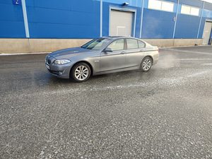 BMW 530d X drive (4 foto / 15)