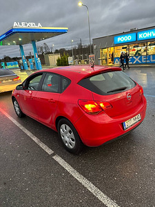 Opel (6 фото из 9)