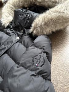Tommy Hilfiger (1 фото из 3)