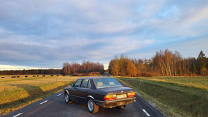 BMW 518 E28 2.5 141kW (m50b25) (2 foto / 3)