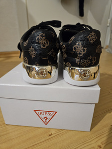 Guess sneakers, сникерсы, кеды (3 фото из 4)