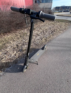 Segway Ninebit G30 pro elektritõukerattas (32 km/h) (4 foto / 5)