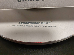 Monitor Samsung SyncMaster 193P 19" (5 foto / 5)