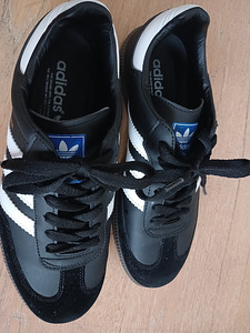 Samba, Adidas tossud naistele nr 41 (4 foto / 4)