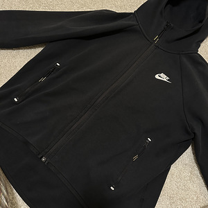 Nike tech fleece (2 foto / 4)