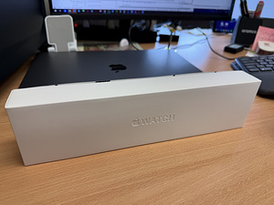 Apple Watch Series 8 45 мм GPS + Cellular + Подарок (6 фото из 6)