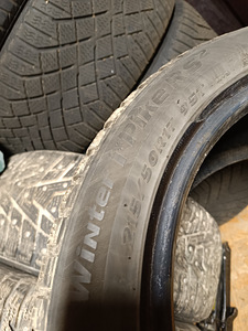 Hankook I-Pike RS2 naelrehvid 215/50/17 (3 foto / 5)