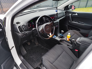 Kia Sportage 1.7 CRDi 85kW (4 foto / 6)