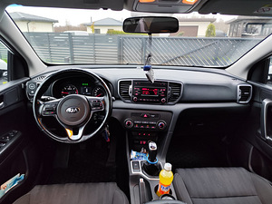 Kia Sportage 1.7 CRDi 85kW (6 foto / 6)