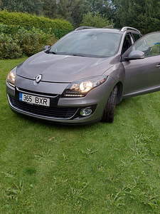 Продается машина Reno Megane 1.5 автомат (5 фото из 9)
