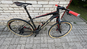 M:Hardtail carbon raamiga jalgratas 27,5 tolli M suuruses. (2 foto / 4)