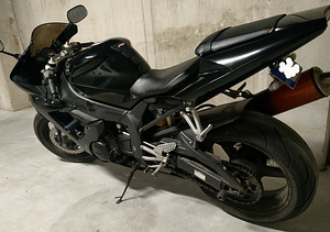 Ямаха Р1 2003 (3 фото из 4)