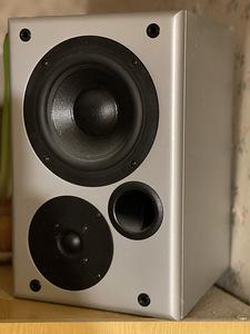 Pioneer võimendi, Audese kõlarid, vinüülimängia + 5 plaati (2 foto / 4)