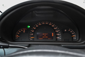 Mercedes-Benz C 270 Avantgarde 2.7 CDI 125kW (6 foto / 6)