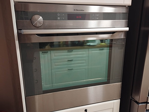 Electrolux integreeritav ahi + mikrolaineahi (1 foto / 10)