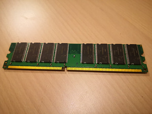 Mälu RAM Patriot DDR 1GB PC-3200 PSD1G400 PS000061 UUS (3 foto / 3)