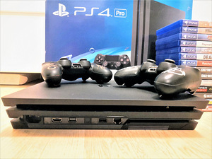 PS4 Pro 1 ТБ, Игры (14 cd), 2 пульта (4 фото из 8)