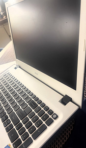 Arvuti 15.6″ HD, ACER ASPIRE E15 |12GBRAM | HDD1TB | laadija (6 foto / 8)