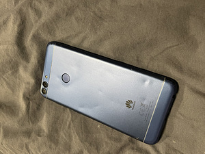 HUAWEI P smart (4 фото из 6)