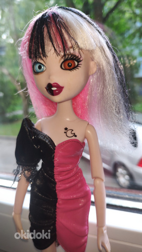 Кукла Братцзиллаз/Bratzillaz