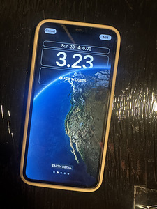 iPhone 11 Pro Max 64 Гб (2 фото из 3)