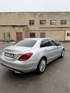 Mercedes (3 фото из 4)
