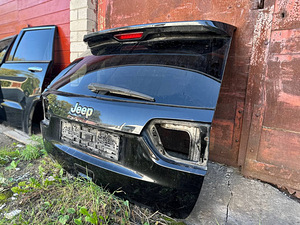 Jeep Grand Cherokee varuosadeks (7 foto / 10)