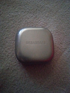 Urbanears juhtmevabad kõrvaklapid (3 foto / 3)