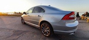 VOLVO S80 AWD D5 (5 foto / 12)