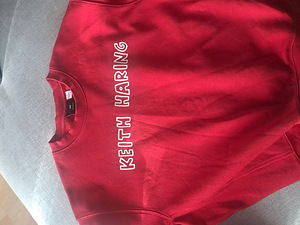 Keith Haring H&-M Oversized Fit Red Sweatshirt N.Y.C. Brasil (1 foto / 3)