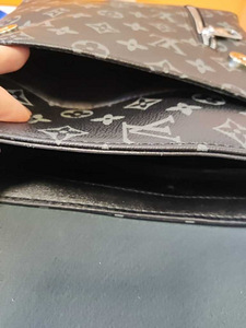 Meeste kott LOUIS VUITTON nahast, Prantsusmaa (8 foto / 8)