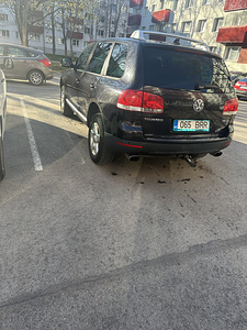 Volkswagen Touareg (1 foto / 10)