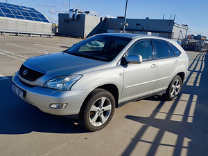 Lexus RX (2 фото из 7)