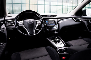 Nissan Qashqai 1.6 96kW (11 foto / 15)