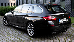 BMW 520 M-Sportpaket Facelift 2.0 135kW (4 foto / 13)