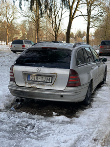 Mercedes-Benz c220d (3 foto / 7)