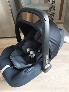 Maxi-cosi turvahäll