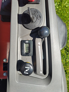 M: Husqvarna Z242F murutraktor (5 foto / 5)