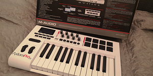 Midi keyboard, M-Audio Axiom Pro 25 (3 foto / 3)