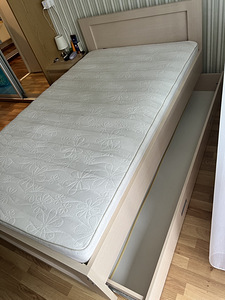 Müüa voodi (4 foto / 10)