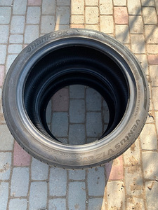 Hankook Ventus V12 evo2 245/40 R17 (2 foto / 3)
