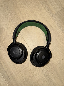 Steelseries kõrvaklapid (2 foto / 2)