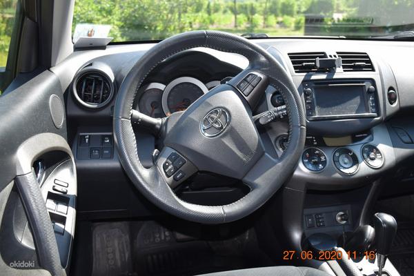 Auto Toyota RAV4 excutive limited edition 2.0 110kW (foto #7)